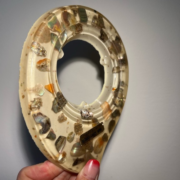 Vintage 1970’s Detroit Souvenir Trivet Lucite Pearl Abalone Trivet - Picture 3 of 10